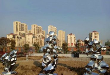 游乐场不锈钢抽象人物雕塑