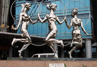 游乐场不锈钢跳舞人物雕塑