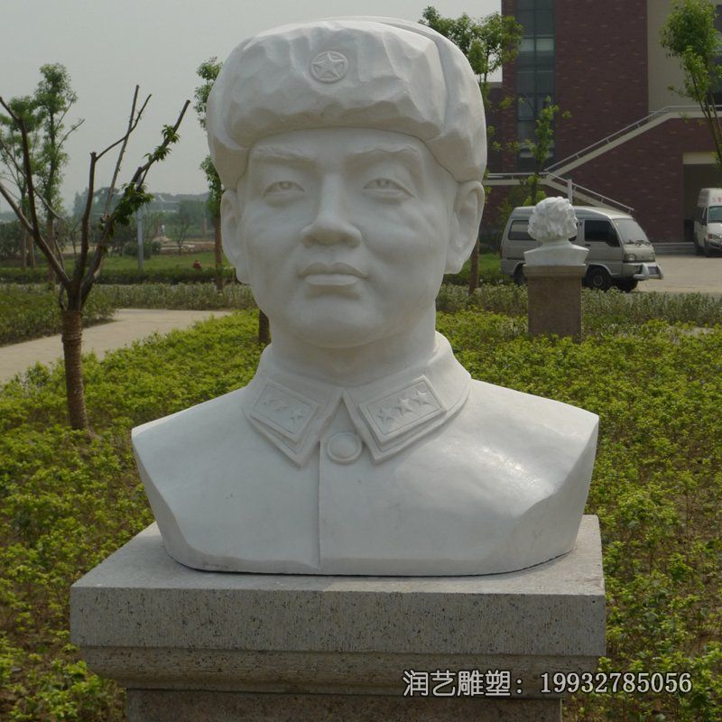 商场雷锋人物石雕 商场雷锋人物石雕