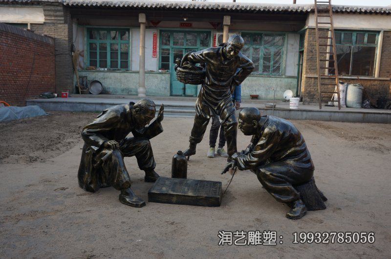 草坪下棋人物铜雕 草坪下棋人物铜雕