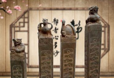小区四大神兽拴马桩景观石雕