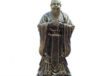 草坪孔子名人铜雕