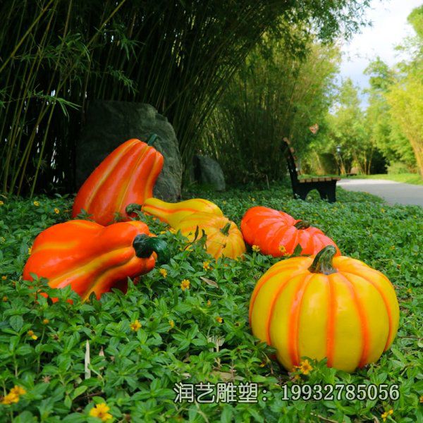 学校玻璃钢南瓜景观雕塑 学校玻璃钢南瓜景观雕塑