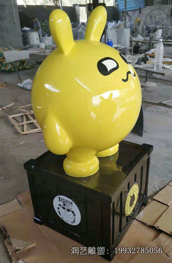 小区玻璃钢卡通雕塑 小区玻璃钢卡通雕塑
