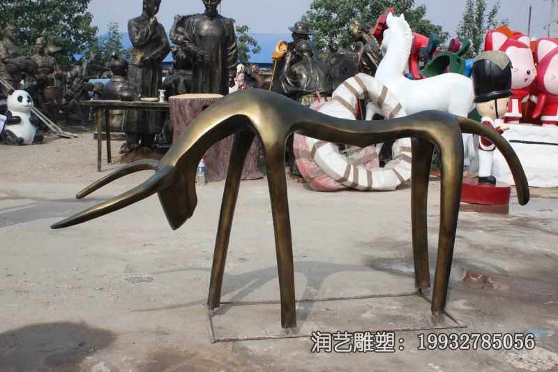 广场抽象羊铜雕 广场抽象羊铜雕