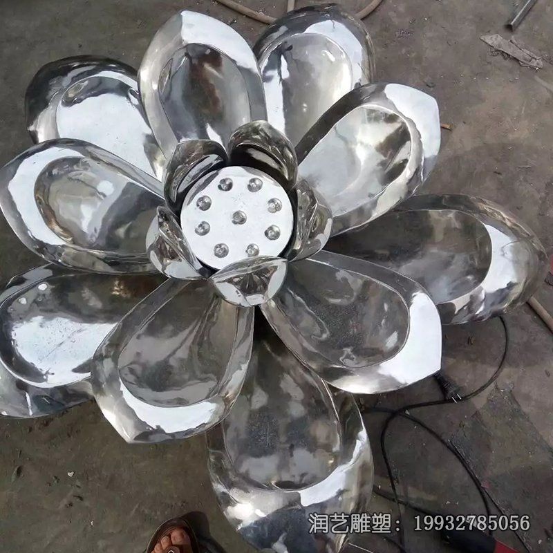 城市不锈钢荷花景观雕塑 城市不锈钢荷花景观雕塑