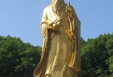 小区老子人物铜雕