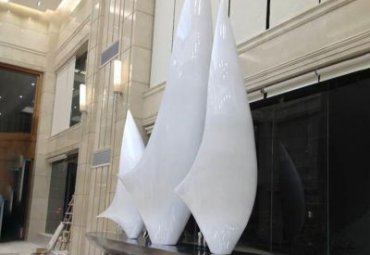 企业不锈钢船景观雕塑