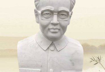 广场华罗庚人物石雕
