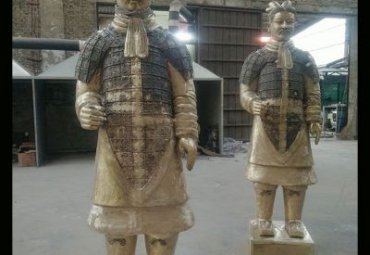 学校兵马俑人物铜雕