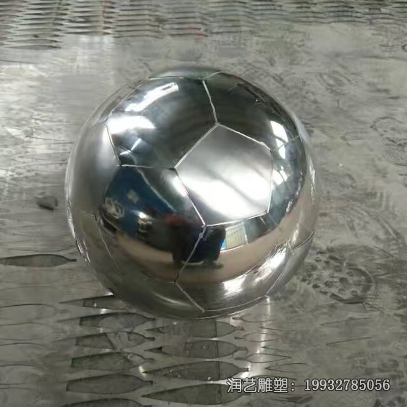 景区不锈钢足球景观雕塑 景区不锈钢足球景观雕塑