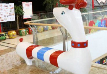 小区玻璃钢座椅景观雕塑