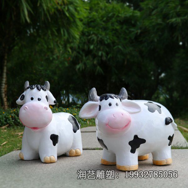 企业玻璃钢奶牛动物雕塑 企业玻璃钢奶牛动物雕塑