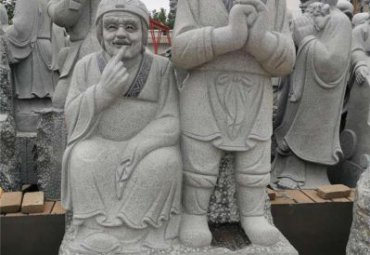广场二十四孝人物石雕
