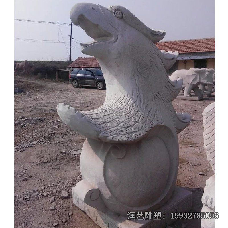 商业街老鹰动物石雕 商业街老鹰动物石雕