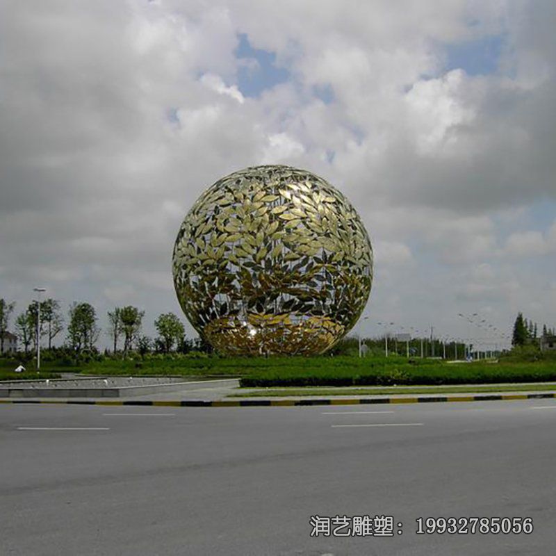 草坪不锈钢镂空球景观雕塑 草坪不锈钢镂空球景观雕塑