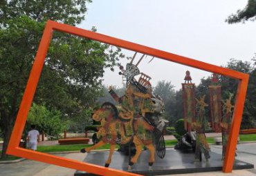 小区不锈钢皮影戏景观雕塑
