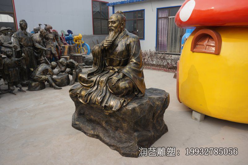 草坪张仲景人物铜雕 草坪张仲景人物铜雕