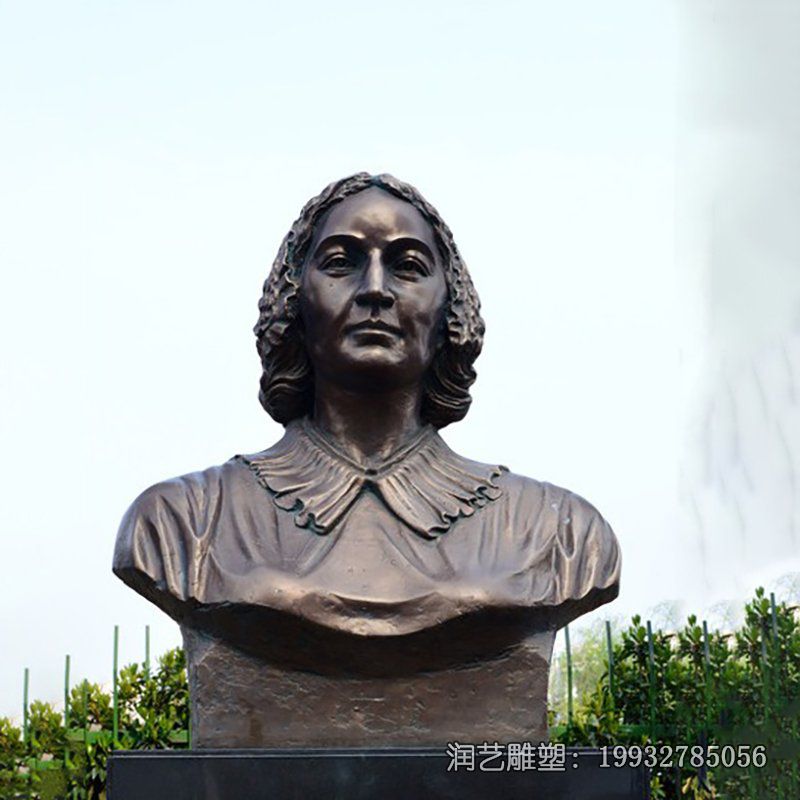 公园南丁格尔人物铜雕 公园南丁格尔人物铜雕
