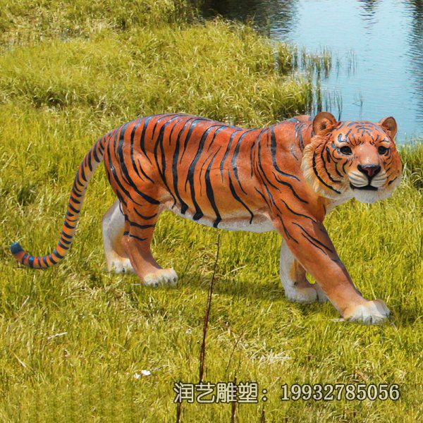 城市玻璃钢老虎动物雕塑 城市玻璃钢老虎动物雕塑