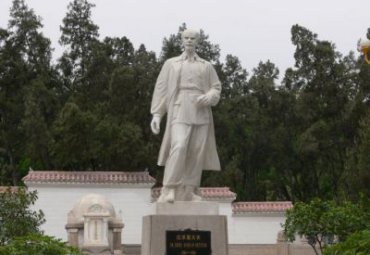 医院白求恩人物石雕