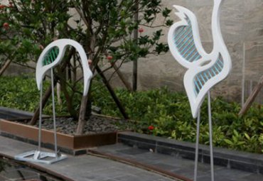 学校不锈钢仙鹤动物雕塑
