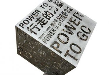酒店不锈钢魔方景观雕塑