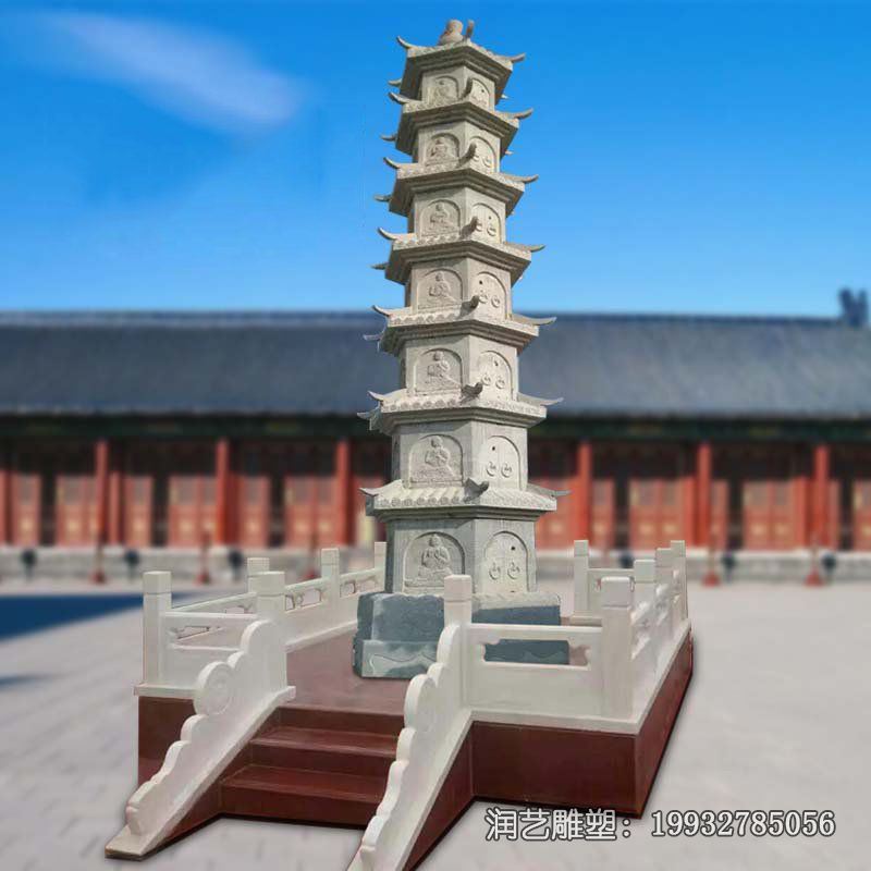 街道景观石塔雕塑 街道景观石塔雕塑