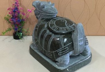 商业街动物龙石雕