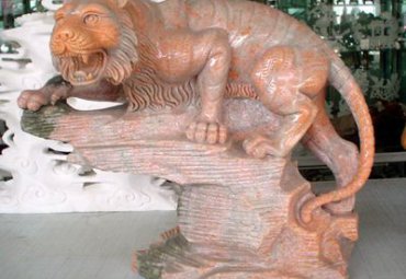 游乐场老虎动物石雕