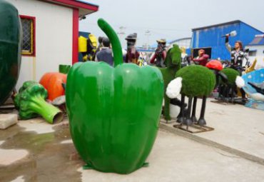 医院玻璃钢青椒雕塑