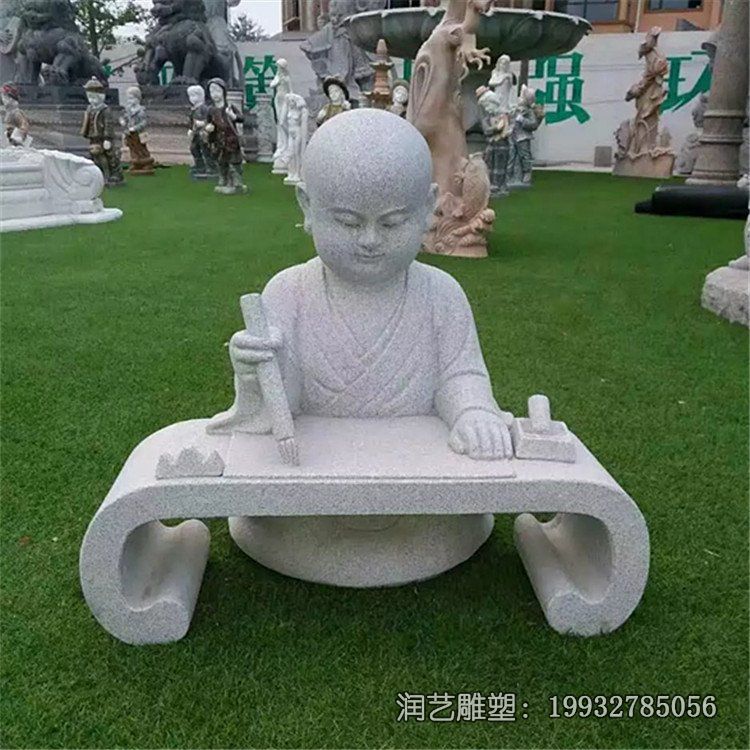 小区人物小和尚石雕 小区人物小和尚石雕