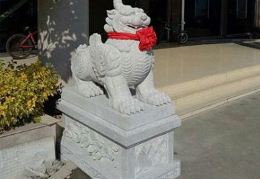 公园动物独角兽石雕