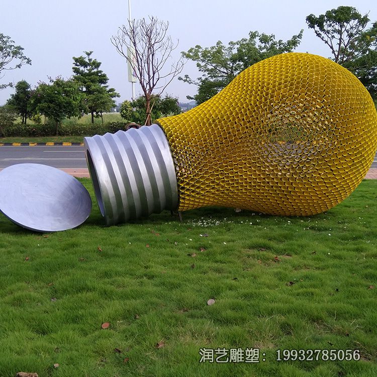 步行街不锈钢灯泡雕塑 步行街不锈钢灯泡雕塑