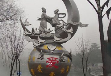 公园不锈钢牛郎织女雕塑