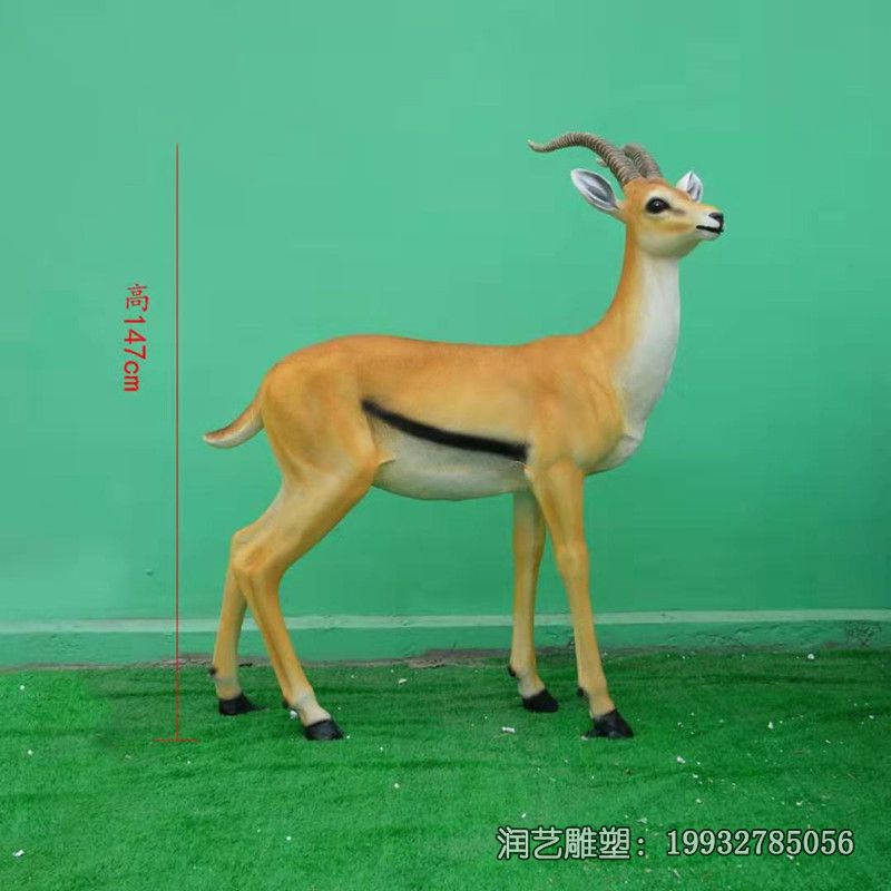 步行街玻璃行羚羊雕塑 步行街玻璃行羚羊雕塑