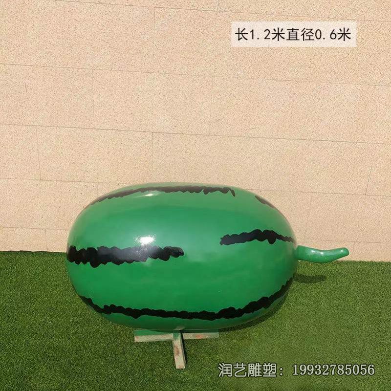 公园玻璃钢西瓜景观雕塑 公园玻璃钢西瓜景观雕塑
