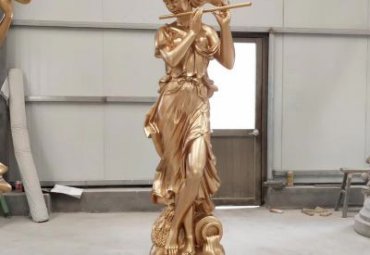 公园西方人物铜雕