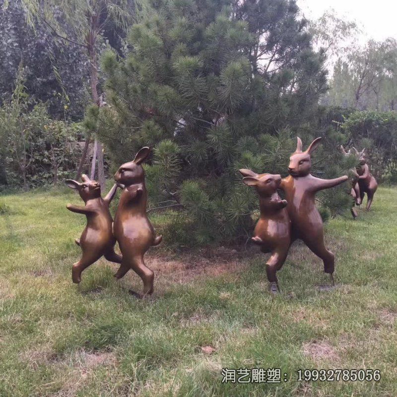 公寓动物兔子铜雕 公寓动物兔子铜雕