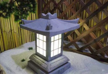 商业街景观灯石雕