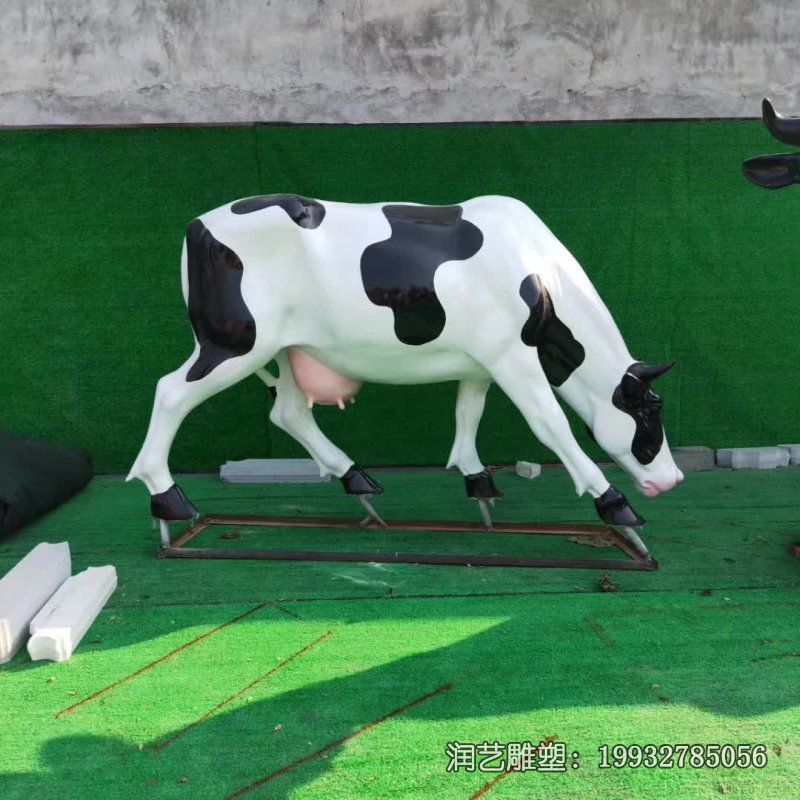 庭院玻璃钢奶牛雕塑 庭院玻璃钢奶牛雕塑